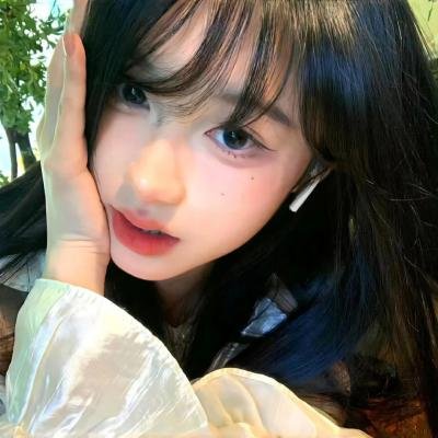 采蘑菇的夫妻封面