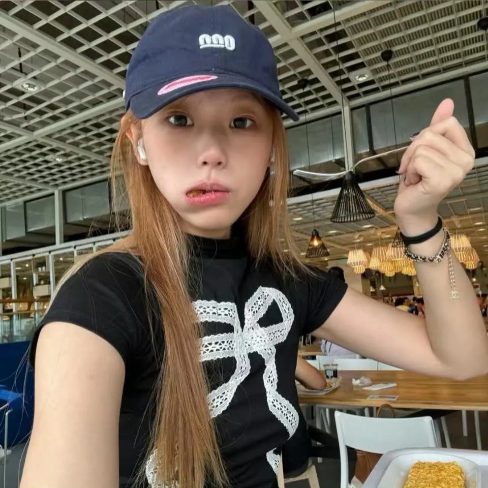 她的心动周末封面